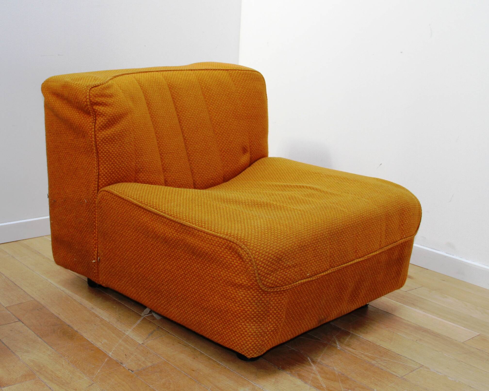 Set of vintage armchairs, Mobilier International