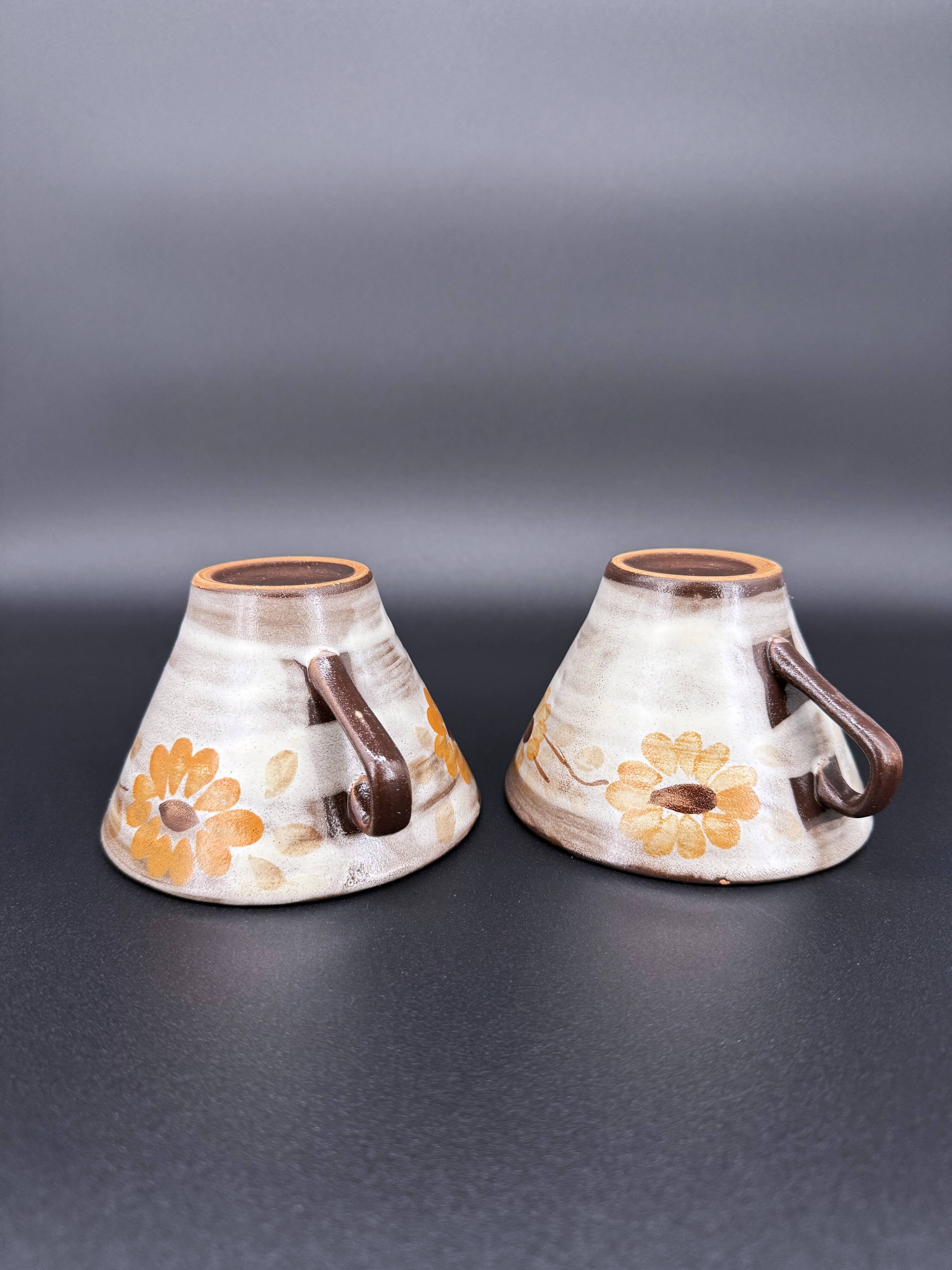 Pair of vintage 70s stoneware cups – matcha or coffee
