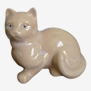 Cracked ceramic cat