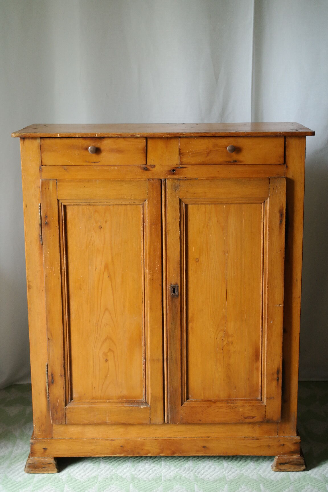 Buffet haut parisien bois de sapin huilé