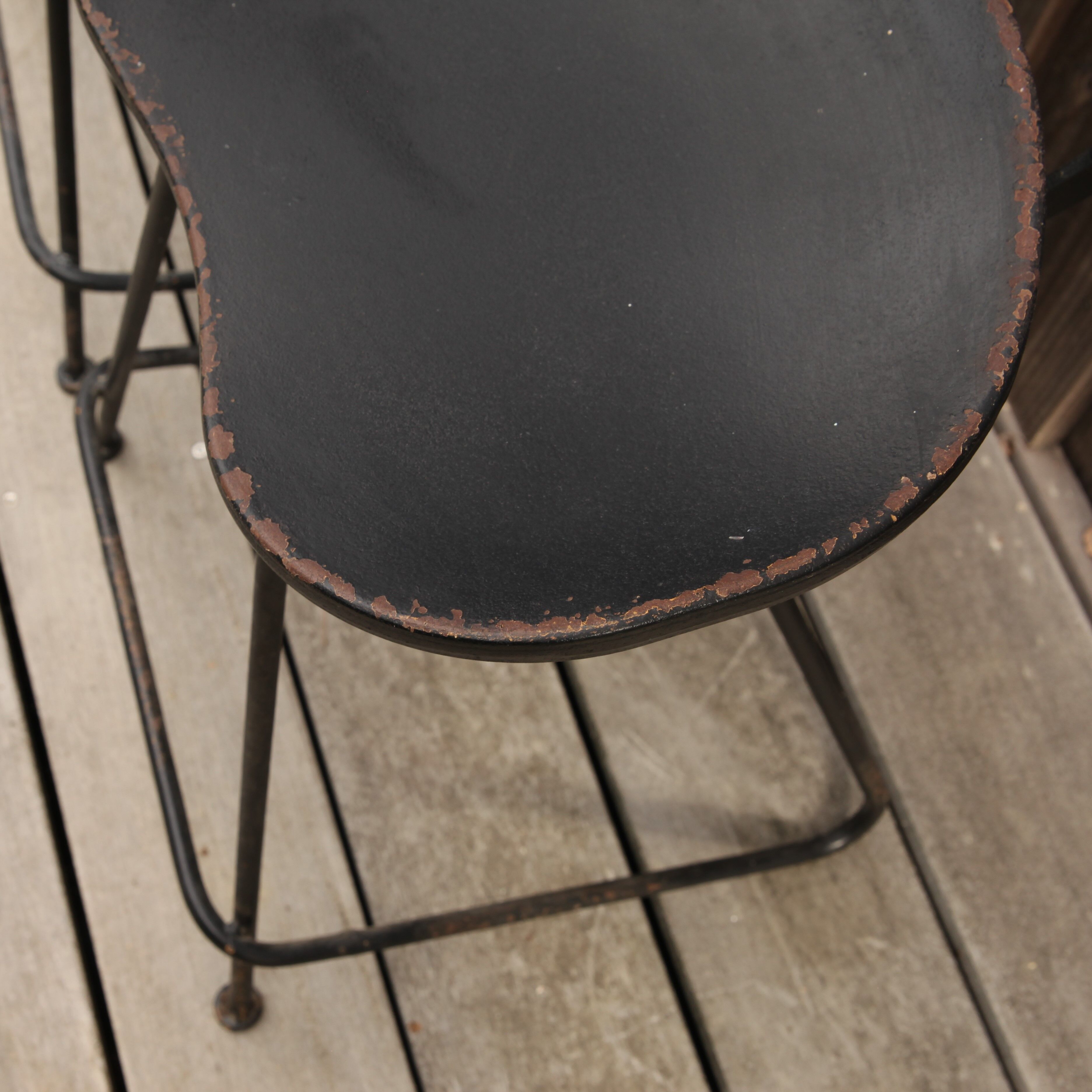 Set of 5 chairs in wood and black lacquered metal
