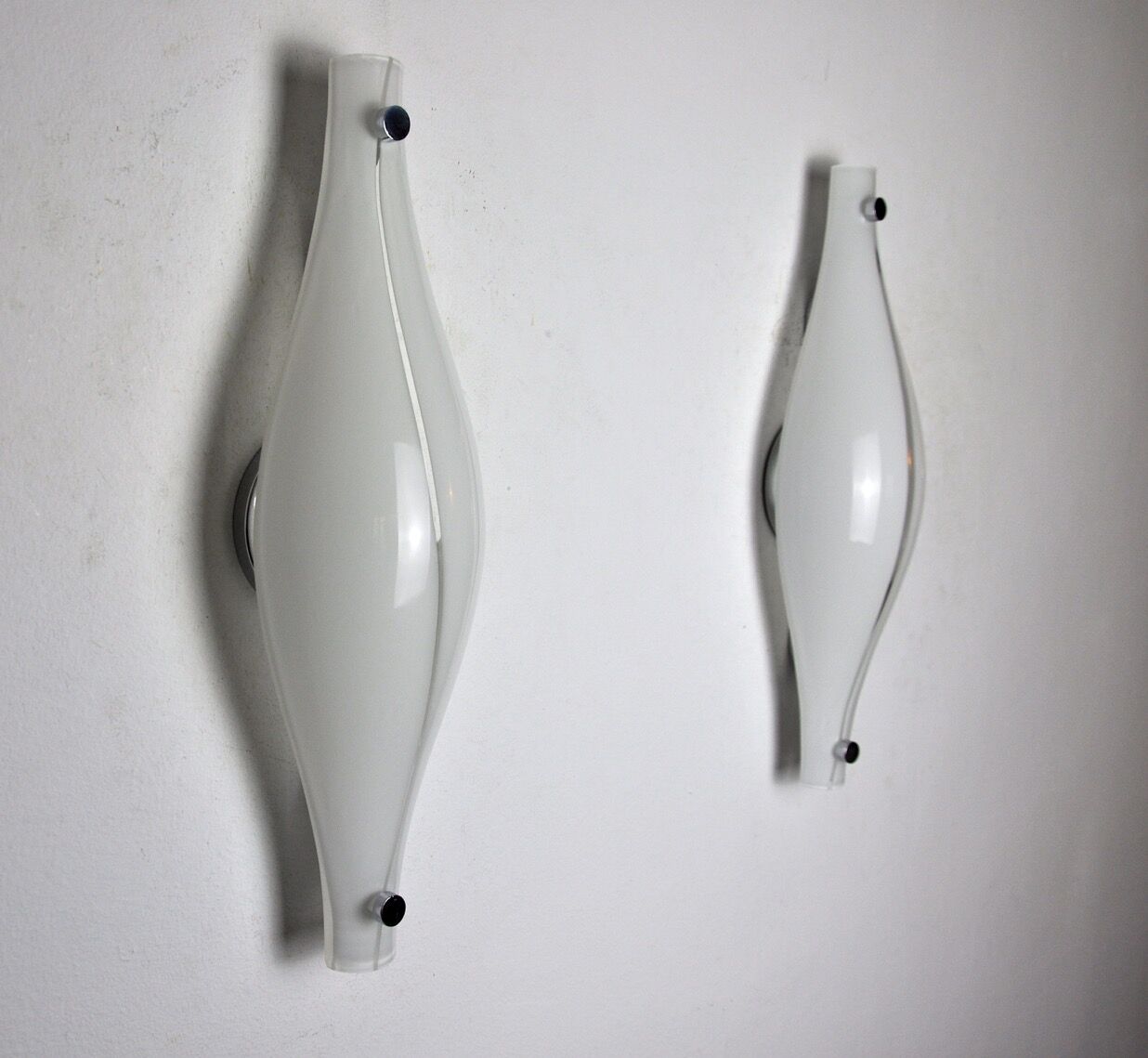 Pair of Cat's Eye wall lamps by Murano Mazzega, blown glass, Italy, 1960
