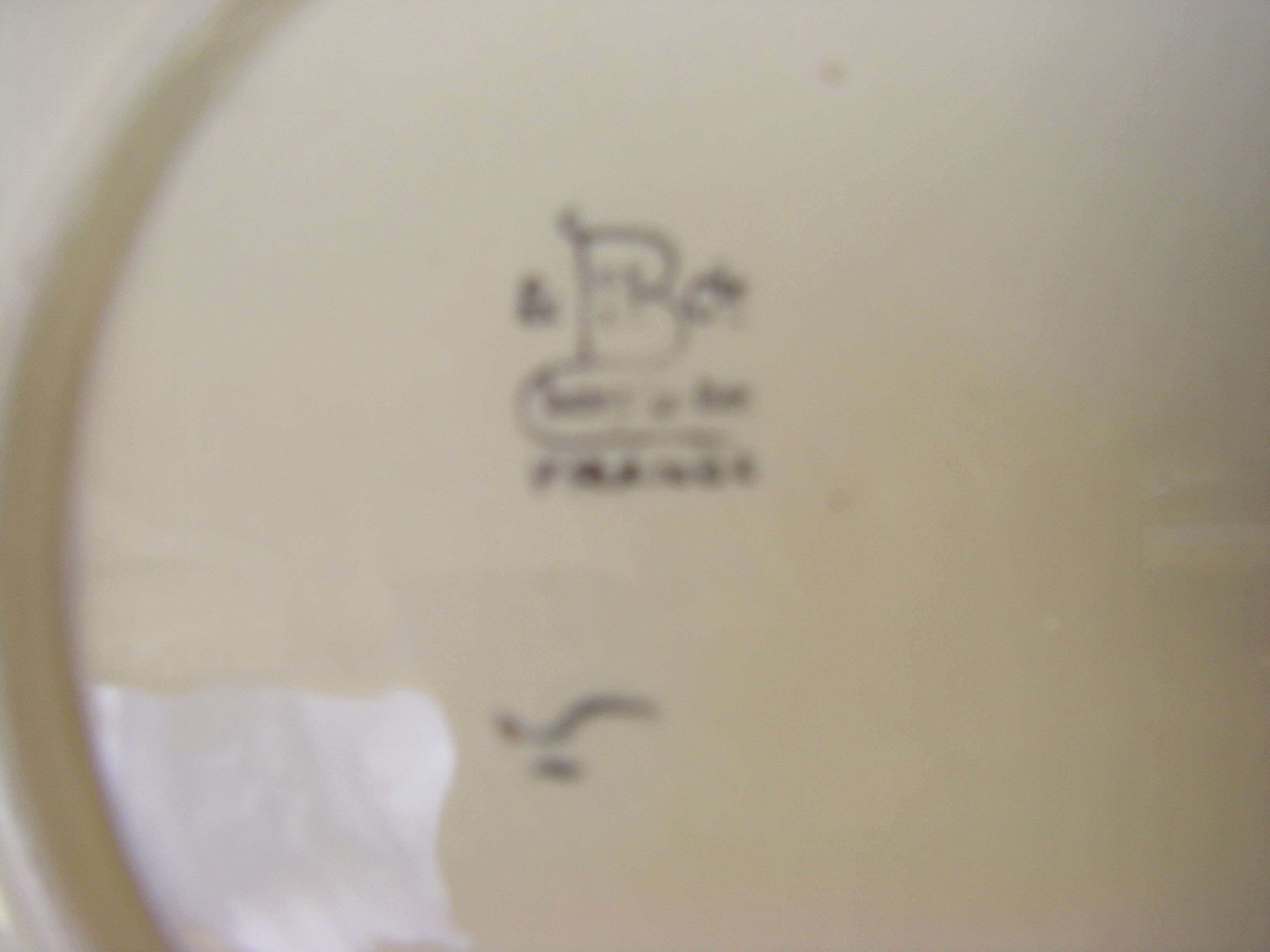 Plates made from Choisy le Roi slip