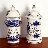 Pots a pharmacy in earthenware