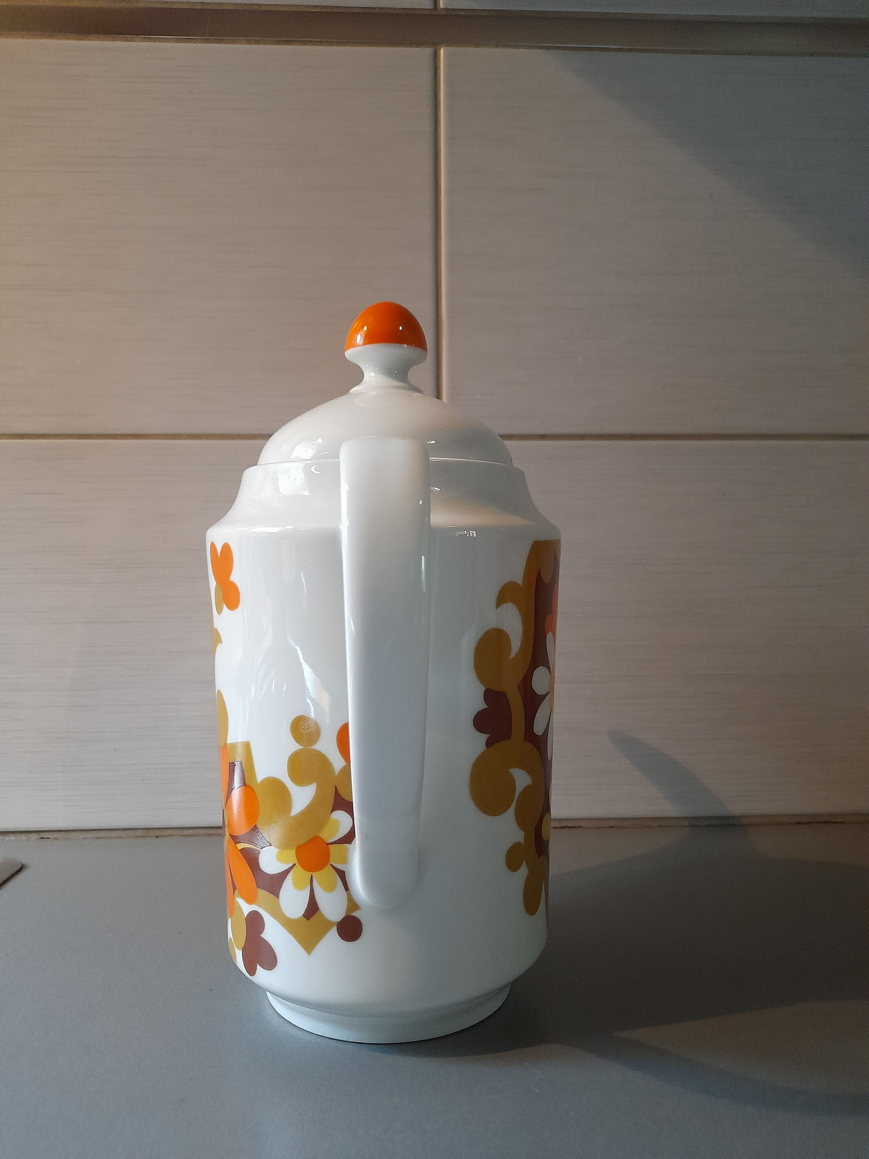 Théière fleurs psychédélique 1970