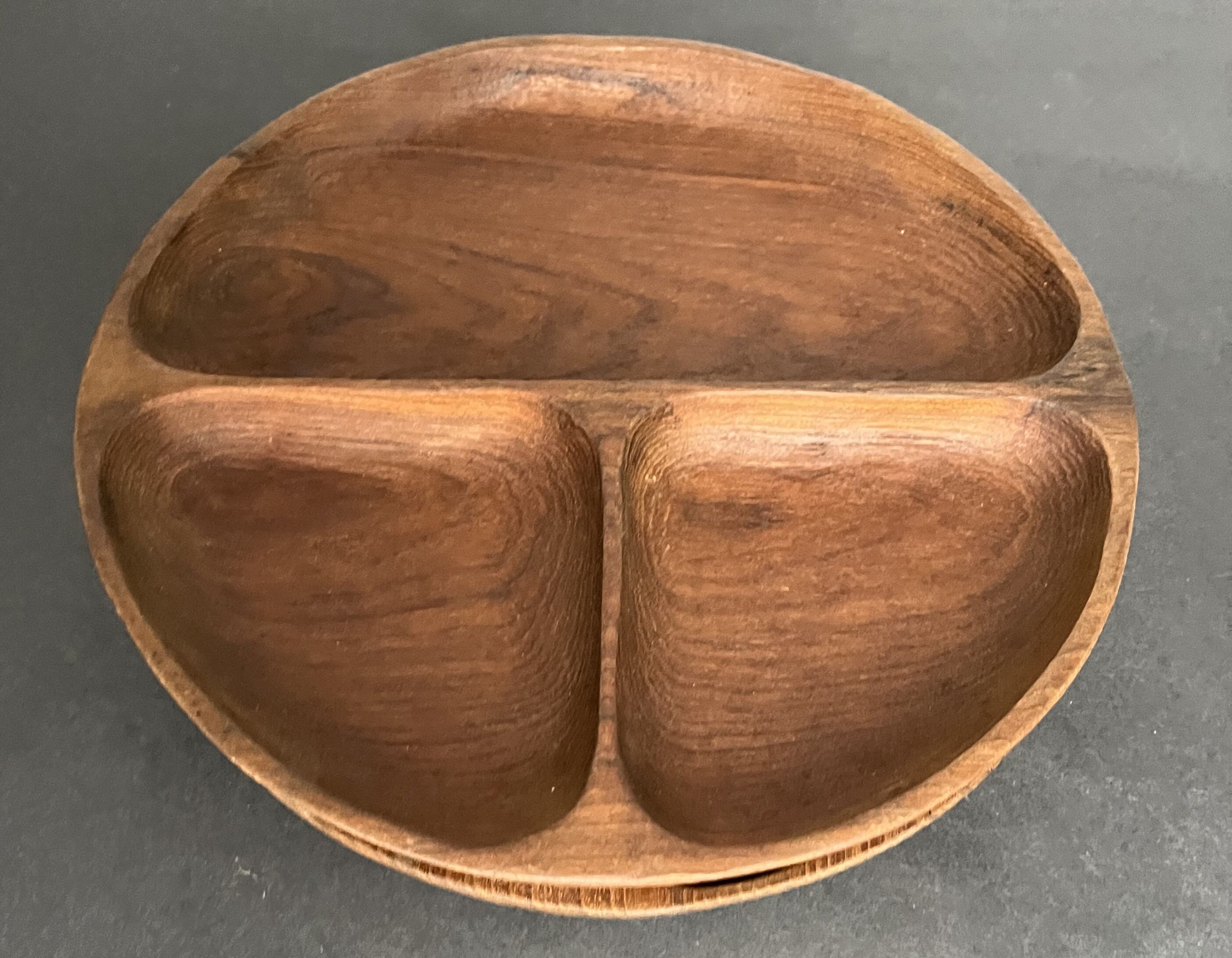 Set of 2 wooden fondue plates