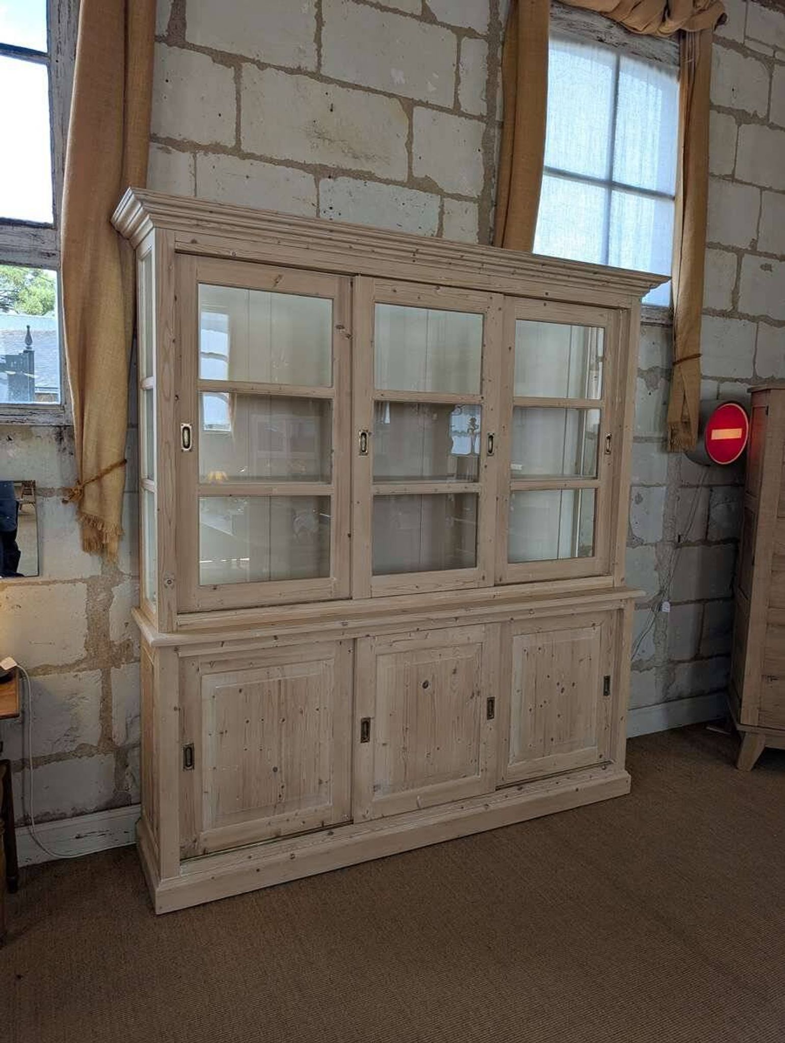 Meuble de commerce vintage
