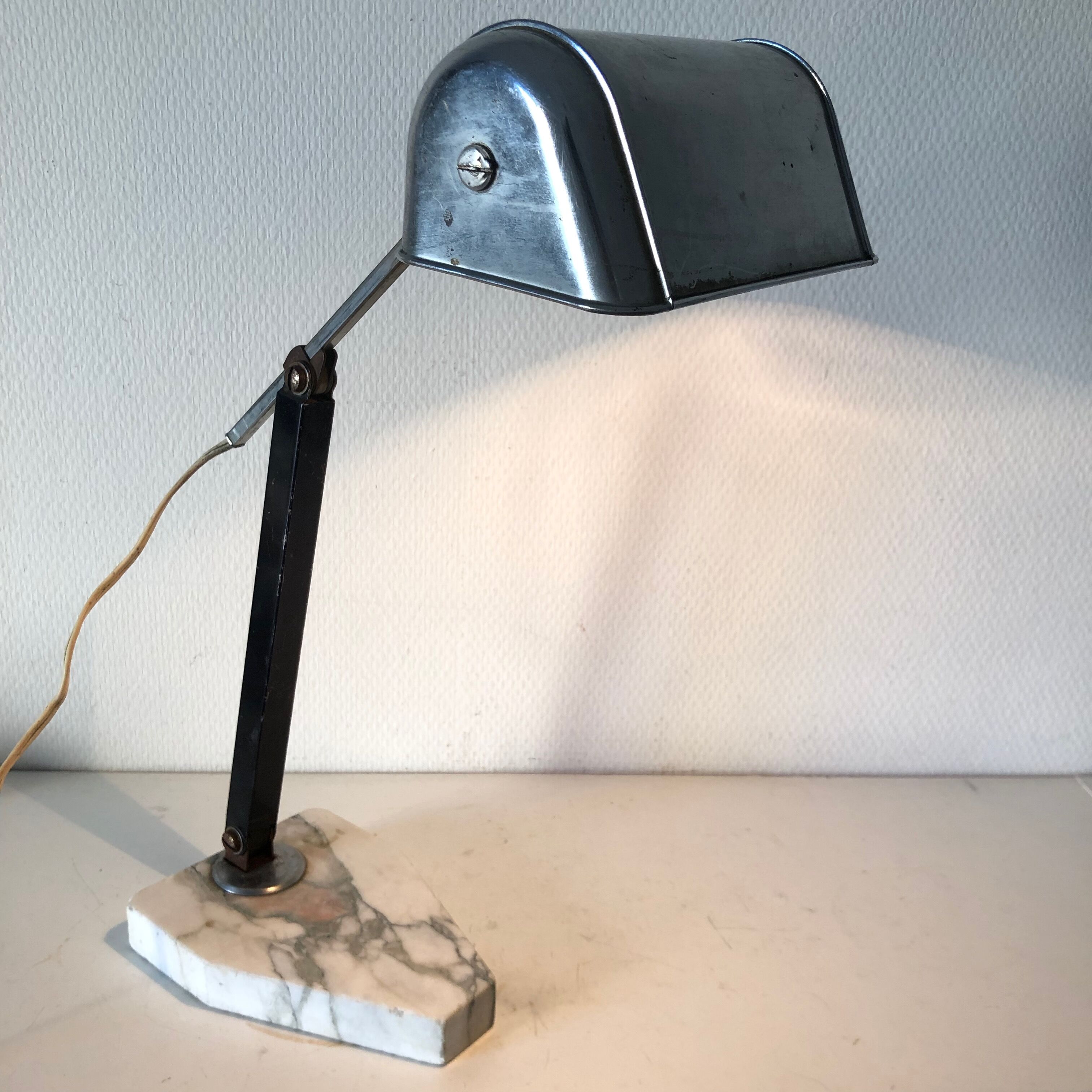 Lampe 'Artisanat Français' en marbre vintage, 1930