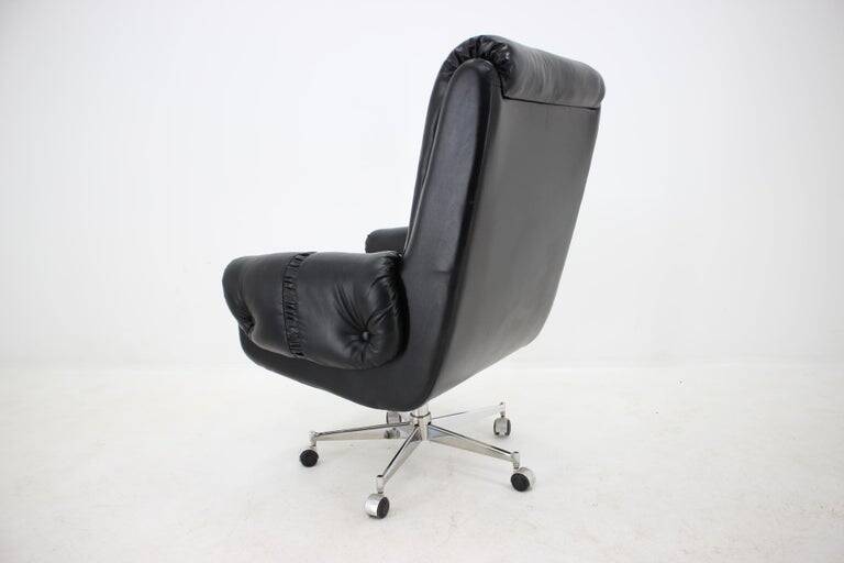 Scandinavian style leather office swivel armchair, 1970s
