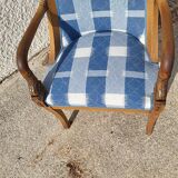Armchair backrest rounded fish head