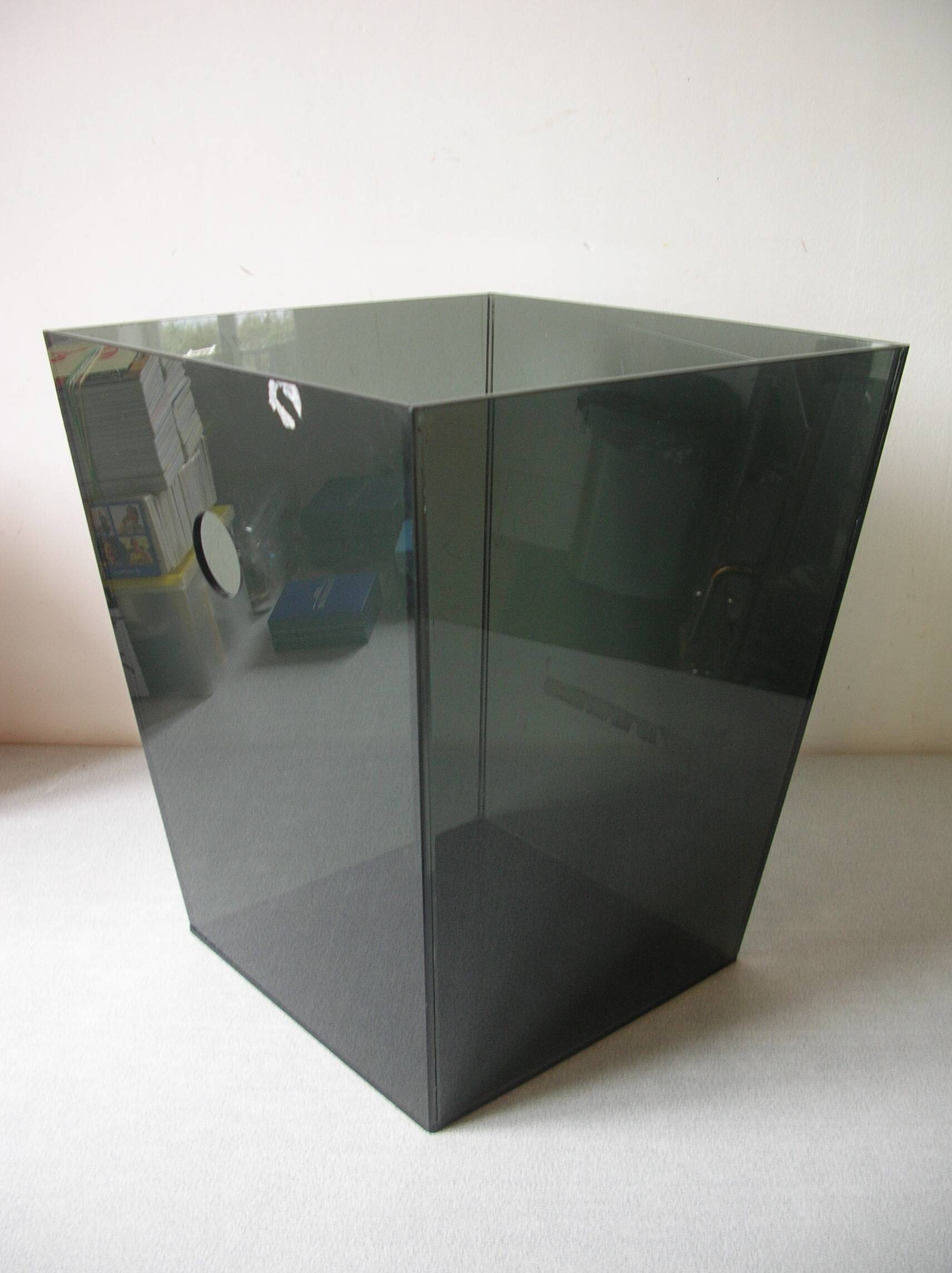 Gray plexiglass waste paper basket 30 cm
