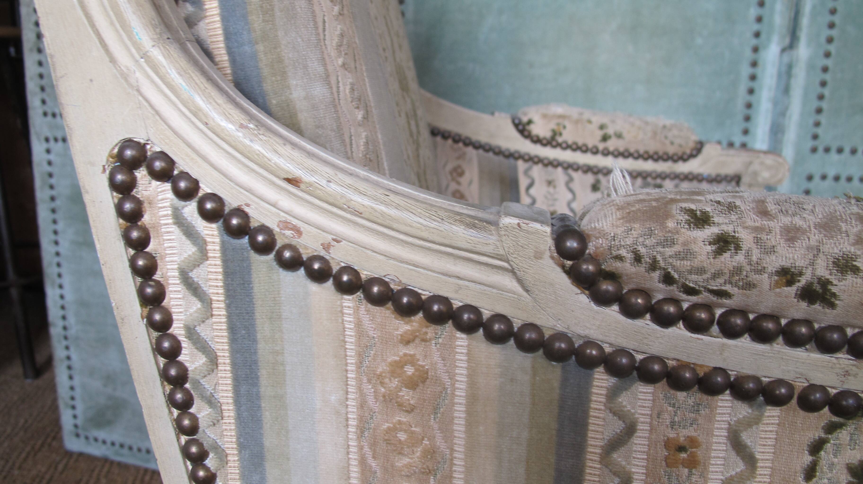 Louis XVI Shepherdess, 19th century copy, upholstered, beautiful antique chiseled