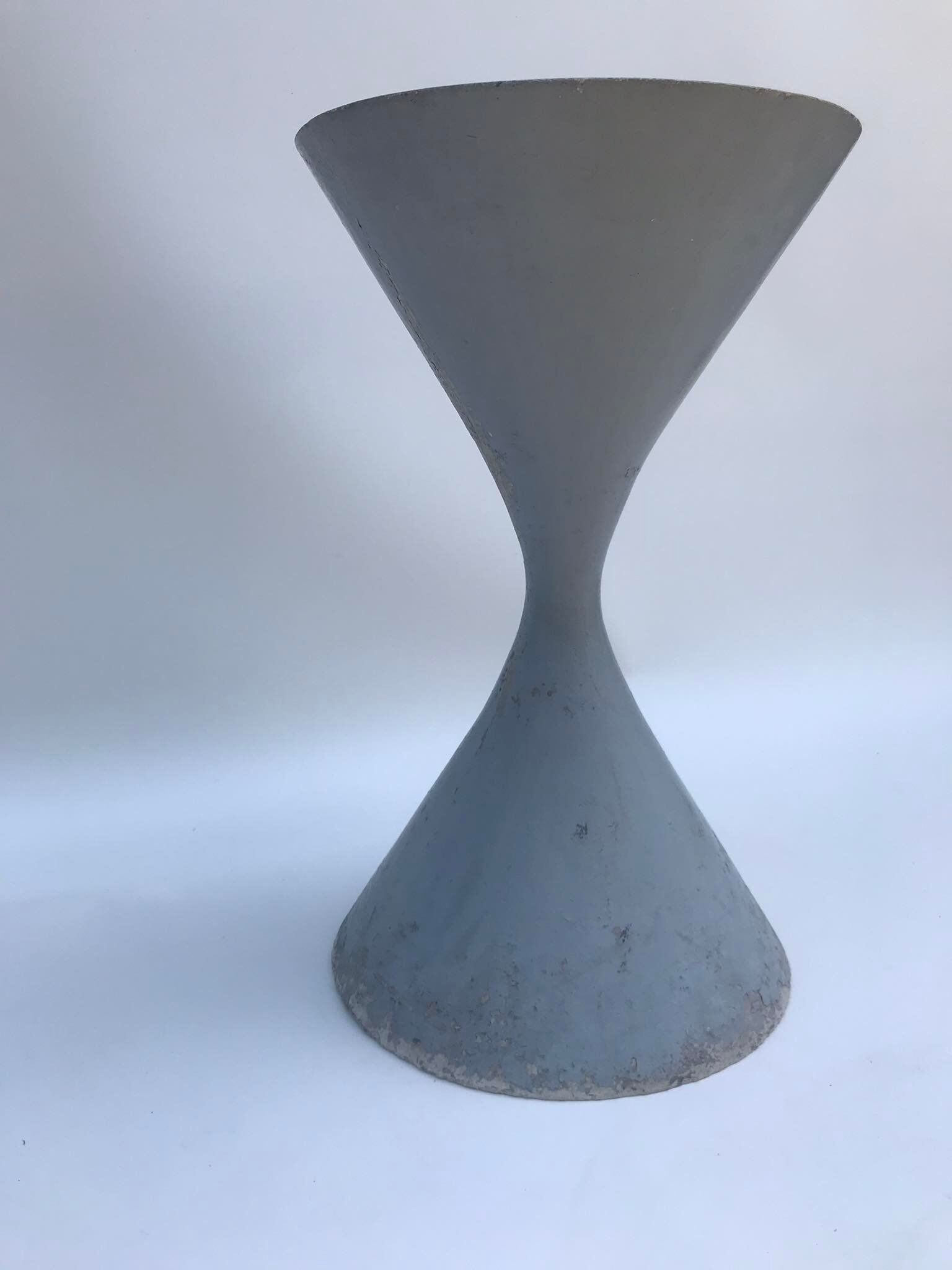 Diabolo pot design Anton Bee, assisted by Willy Guhl