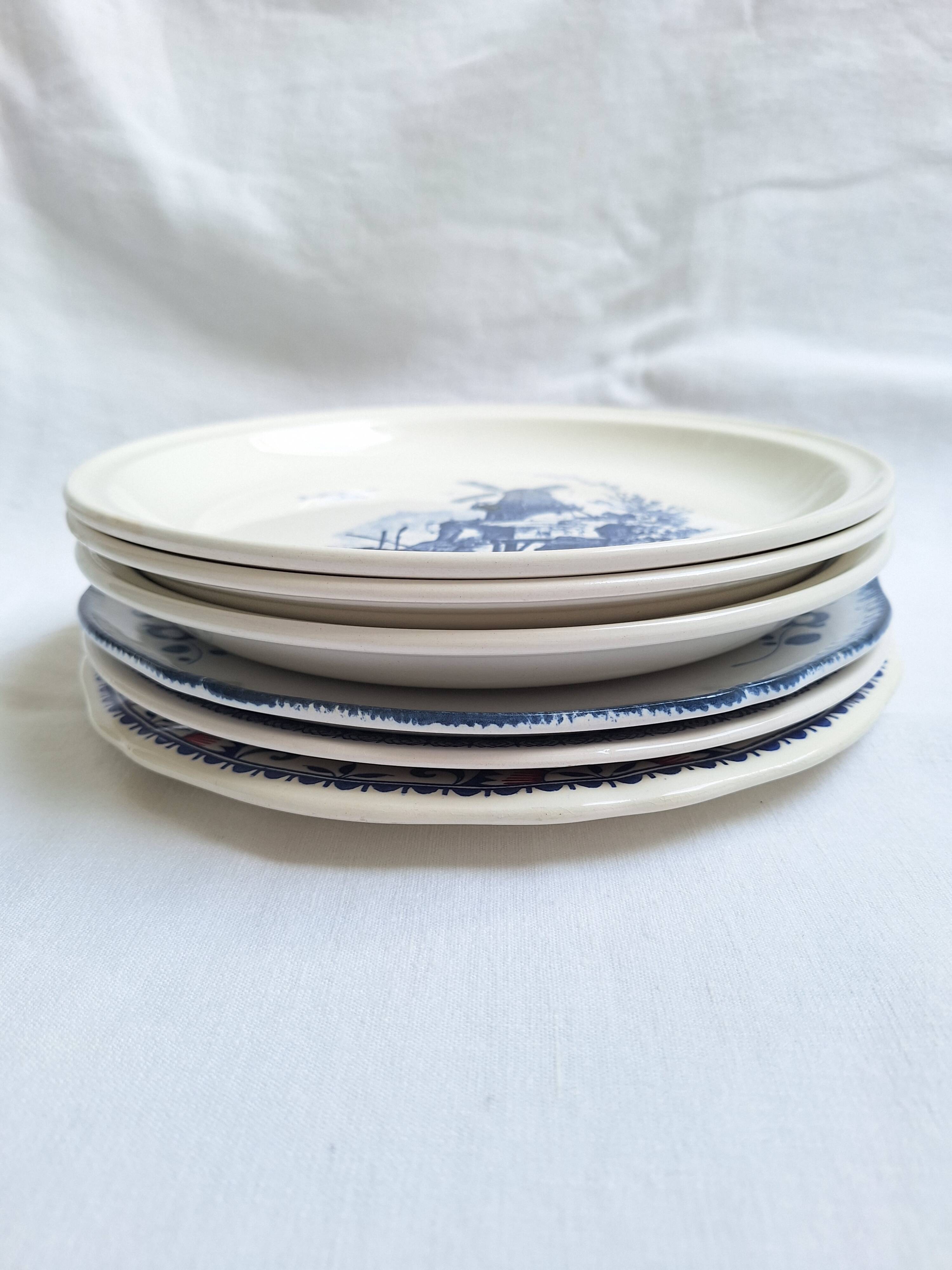 Gien blue dinner plates, St Amand