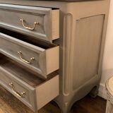 Old chest of drawers