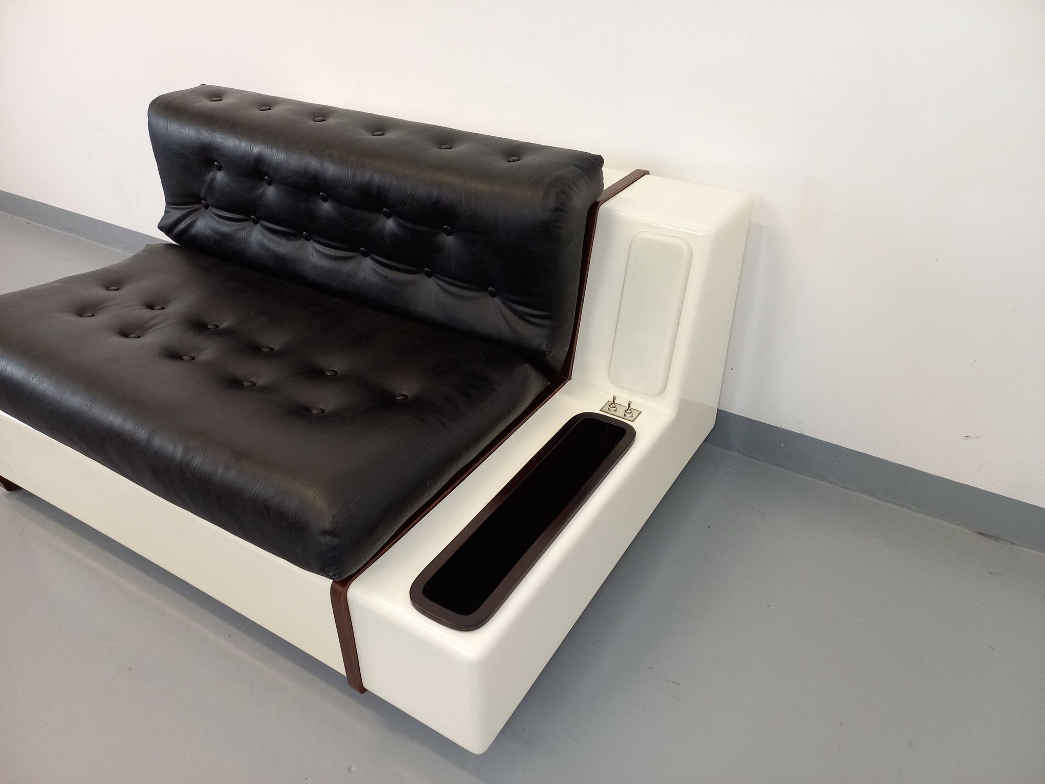 Vintage sofa bed bench with integrated lighting, Italian design Beka Tortuga, in skai, fiber