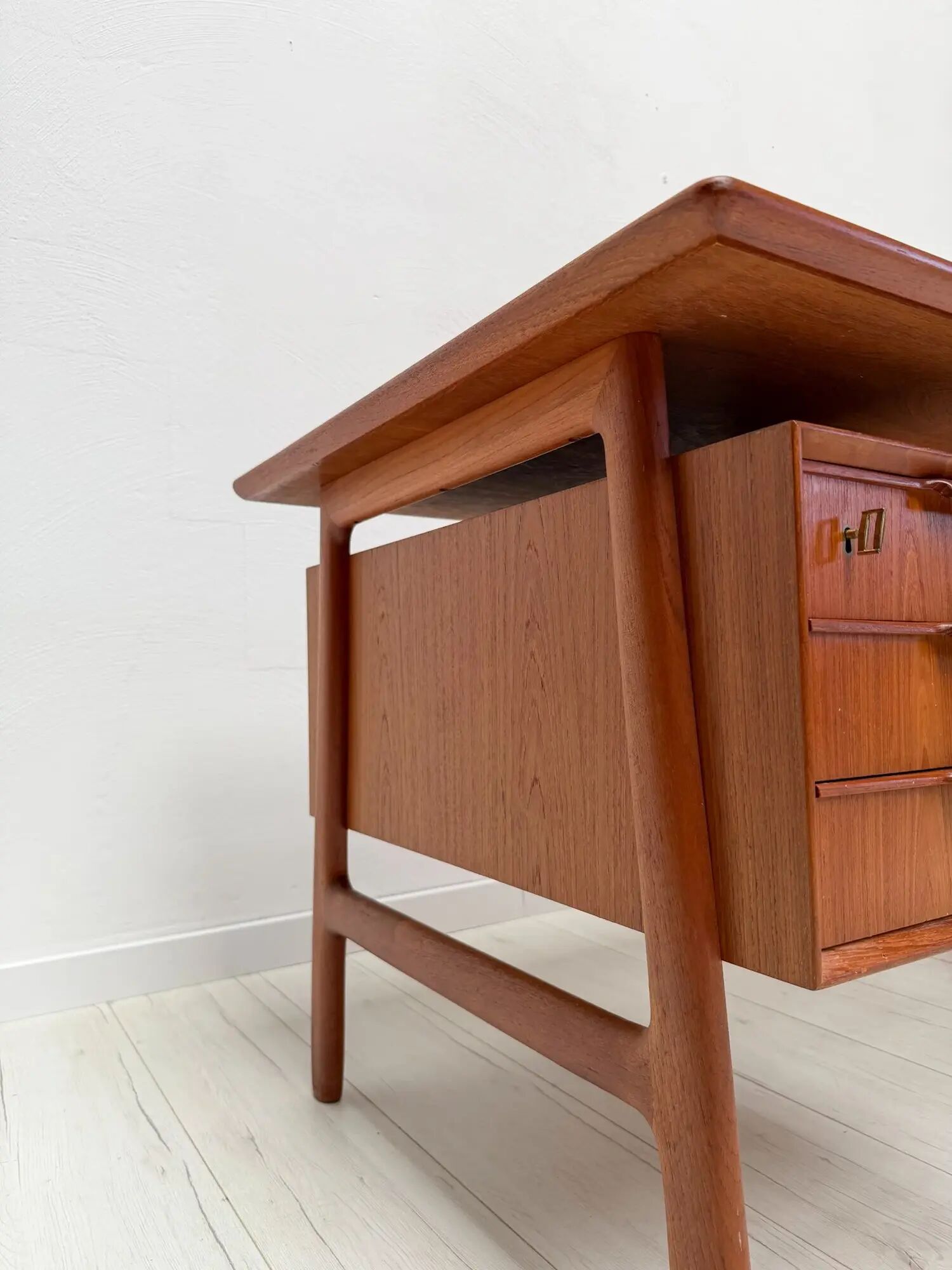 1960s vintage Danish design teak desk model 75 by Gunni Omann for Omann Jun