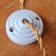 Grande suspension en opaline blanche