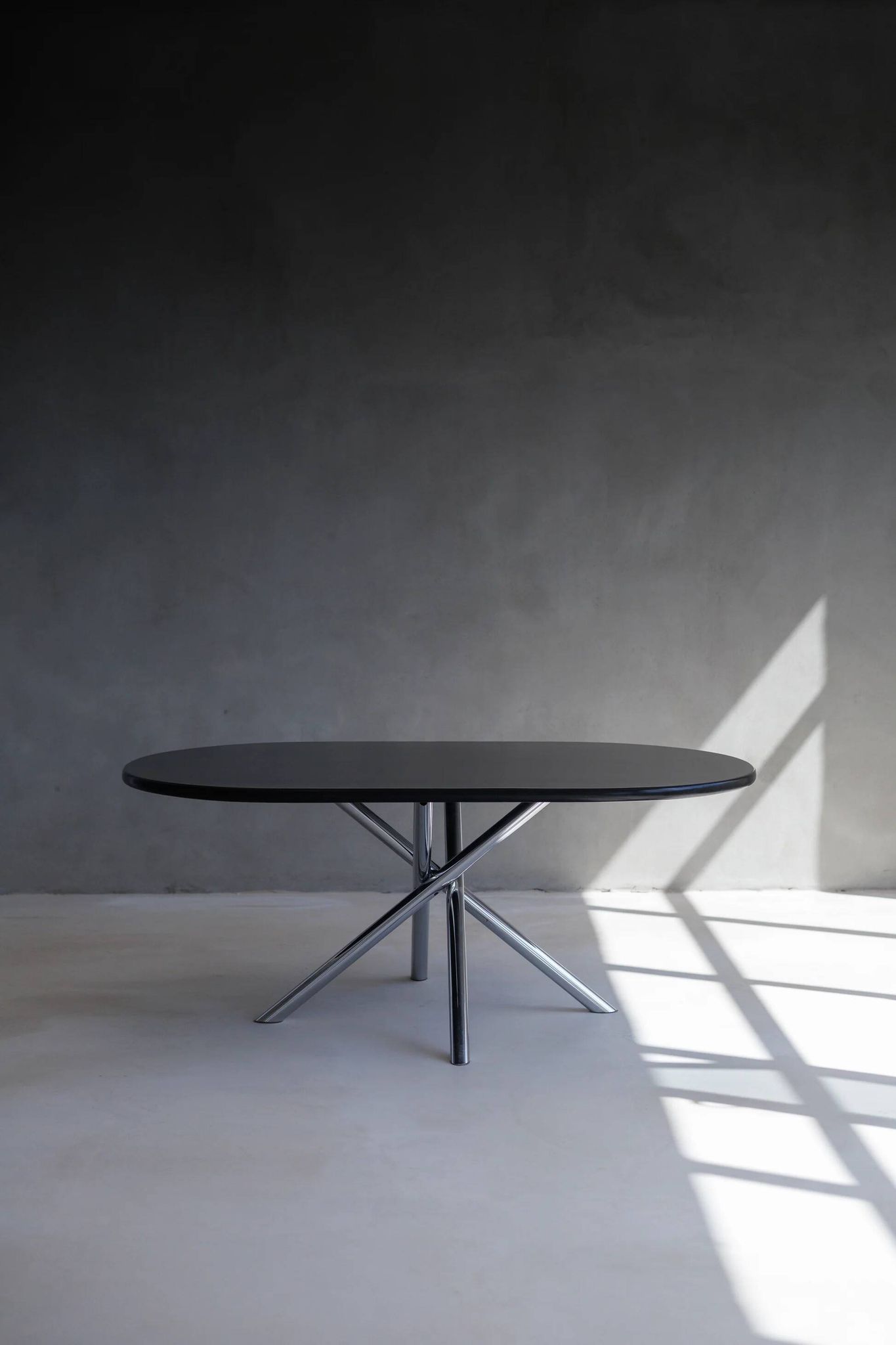 Table à manger Nodo par Carlo Bartoli, produite par Tisettanta
