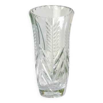 Vintage crystal vase with chiseled pattern