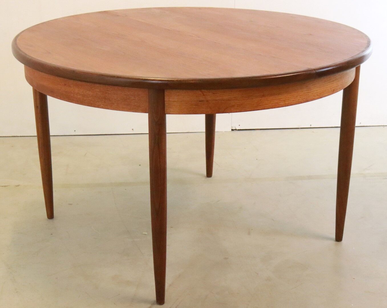 Round g-plan vintage dining table extendable 'breadsell'