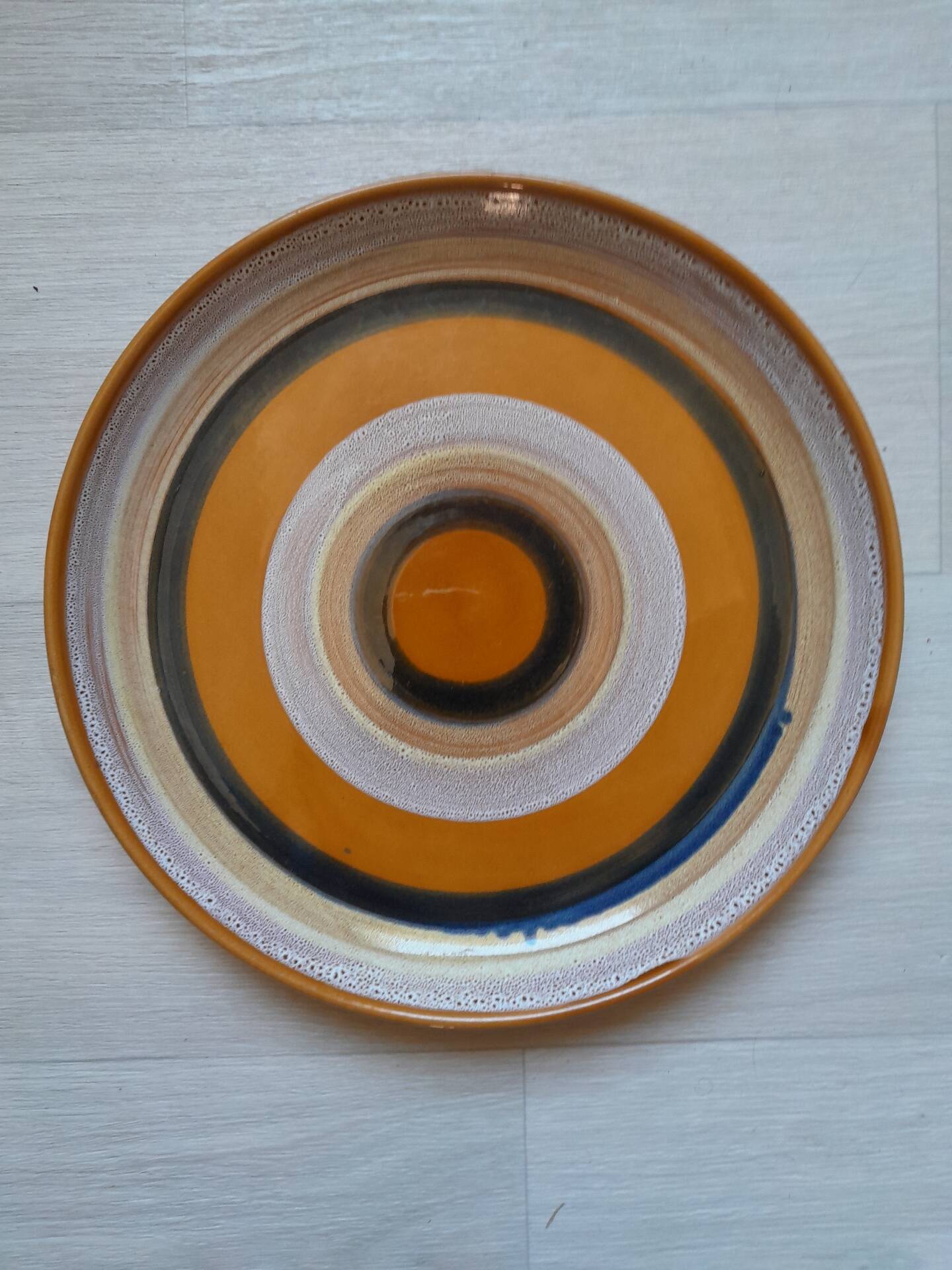 Grand plat rond Sarreguemines modèle "Hawaï" - 28 cm - État impeccable