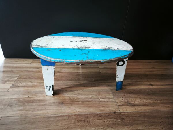 Table basse vintage en tôle de bidon industriel