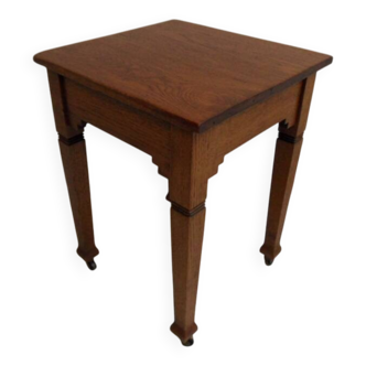 Vintage oak sidetable