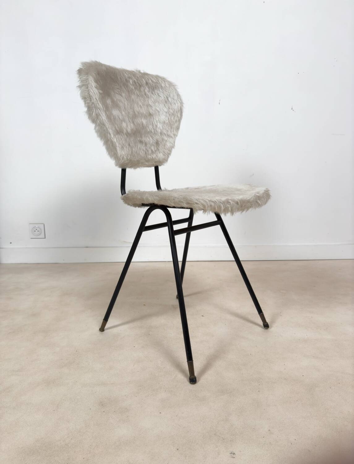 Paire de chaises moumoute vintage