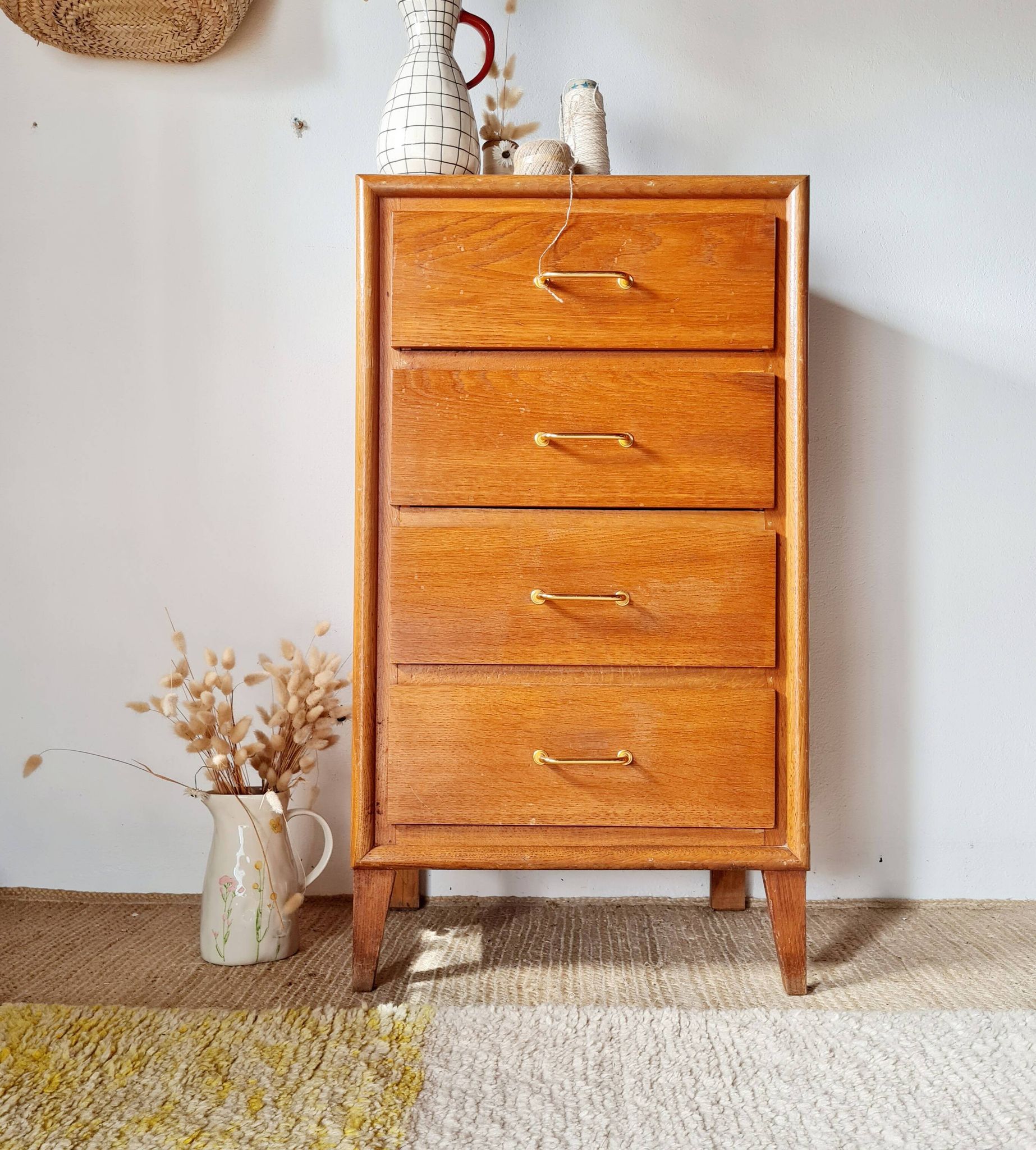 Vintage 1950s wooden chest of drawers – 4 drawers – tapered legs