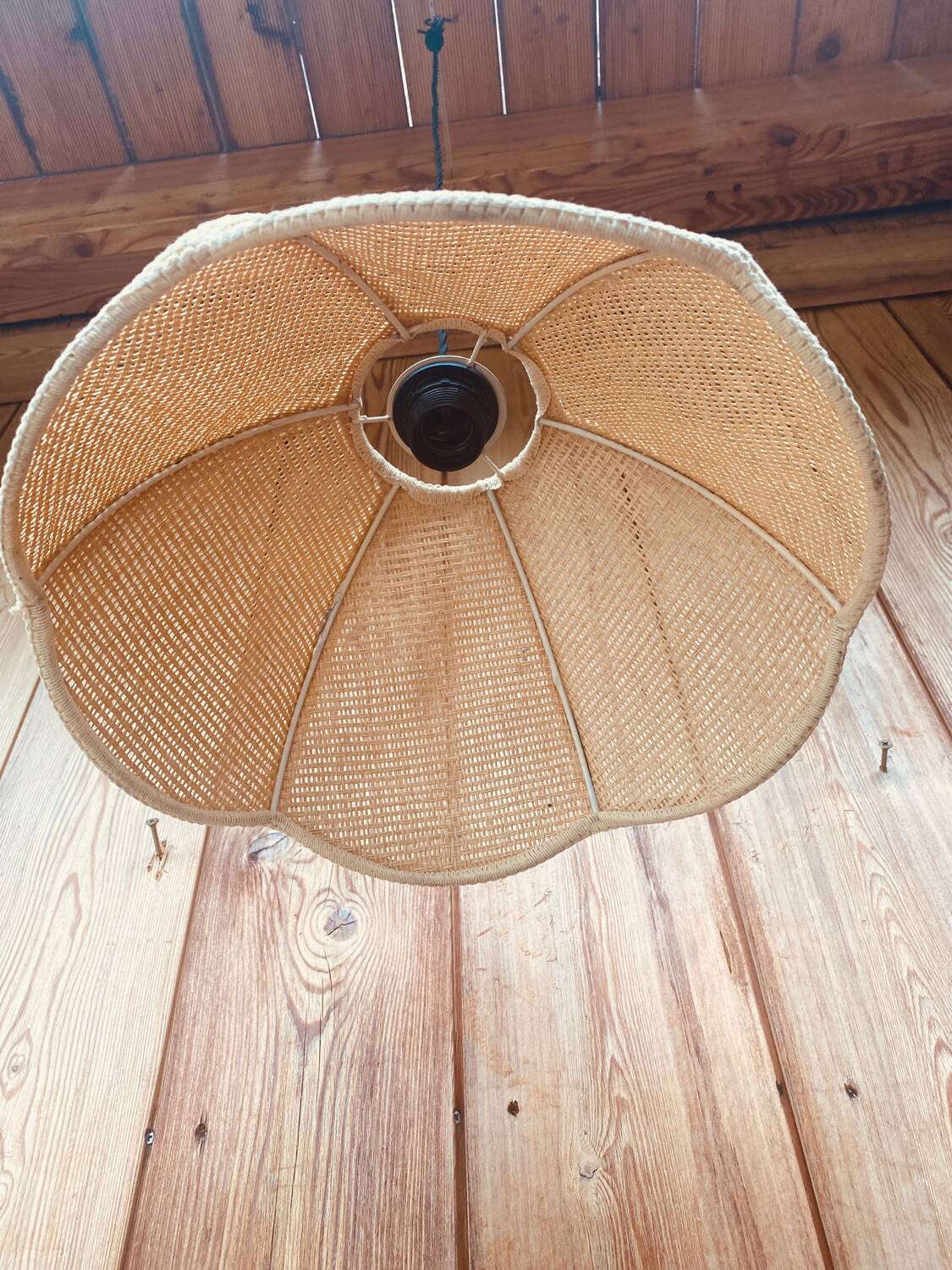 Vintage rattan flower pendant