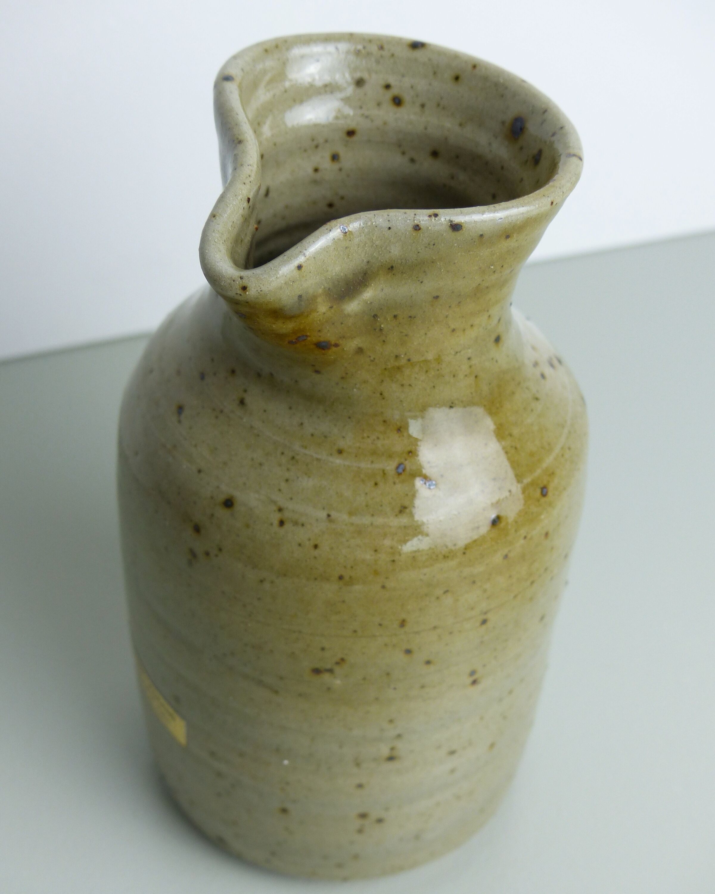 Vase ou pichet en grès pyrité gris/vert