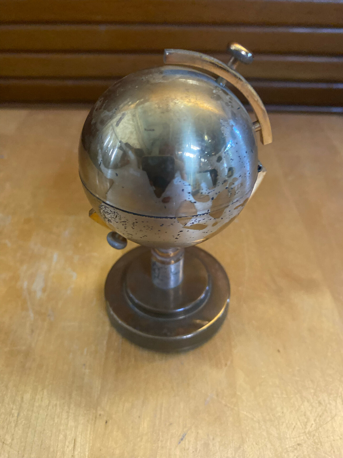Vintage 1960s Brass World Map Globe Lighter #E2
