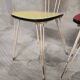 Chaises en formica pieds eiffel