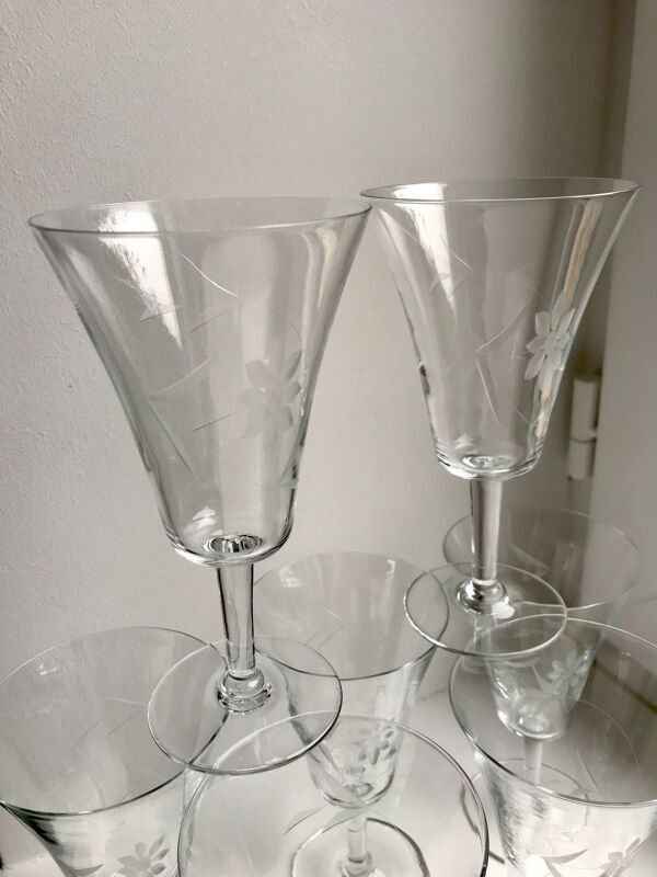 lot de 7 verres à vin / eau en cristal années 60
