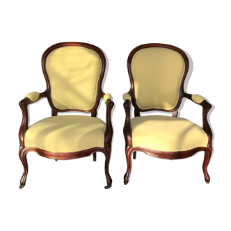 Pair of Louis XV medaillon armchairs