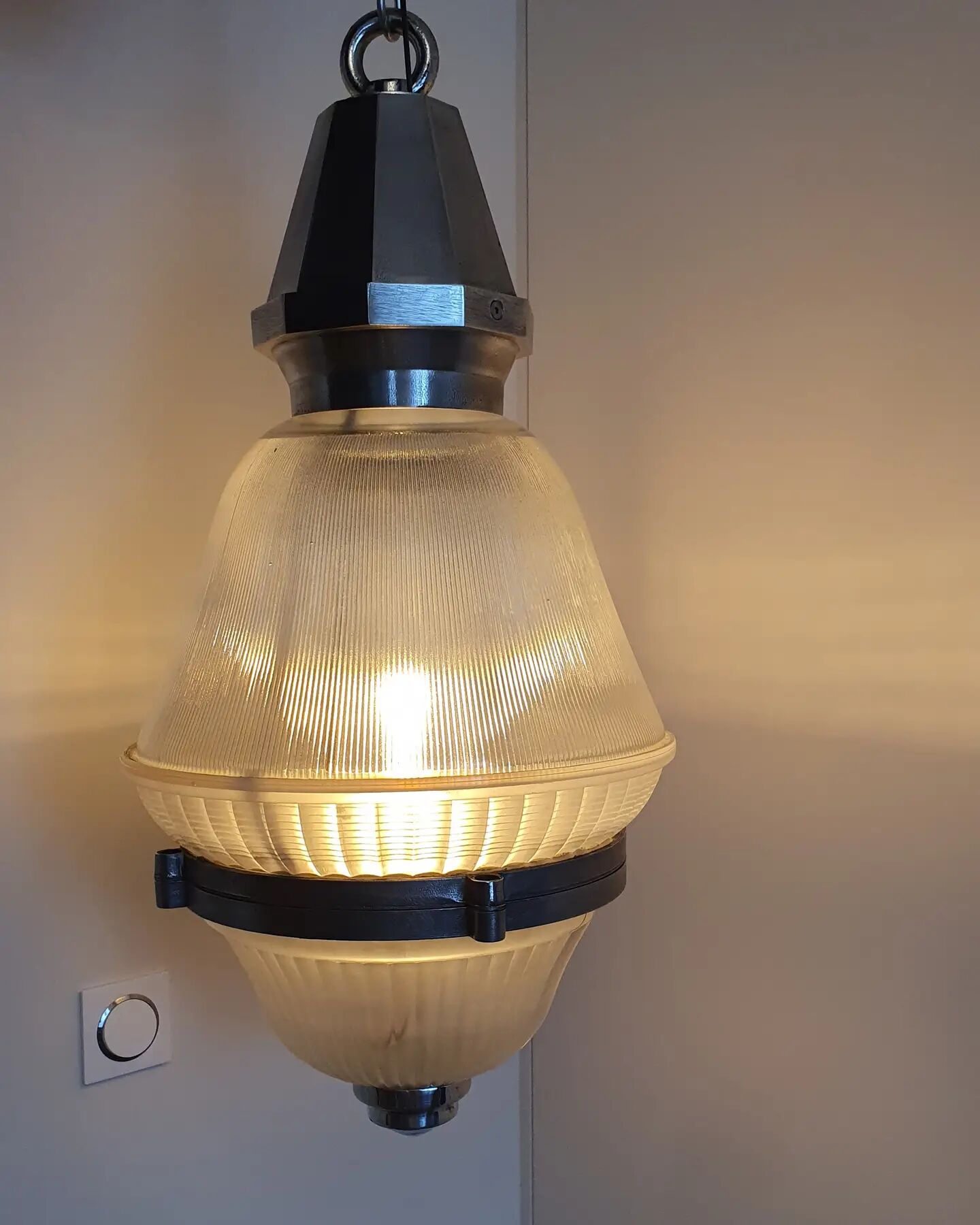 Holophane Parisienne Suspension