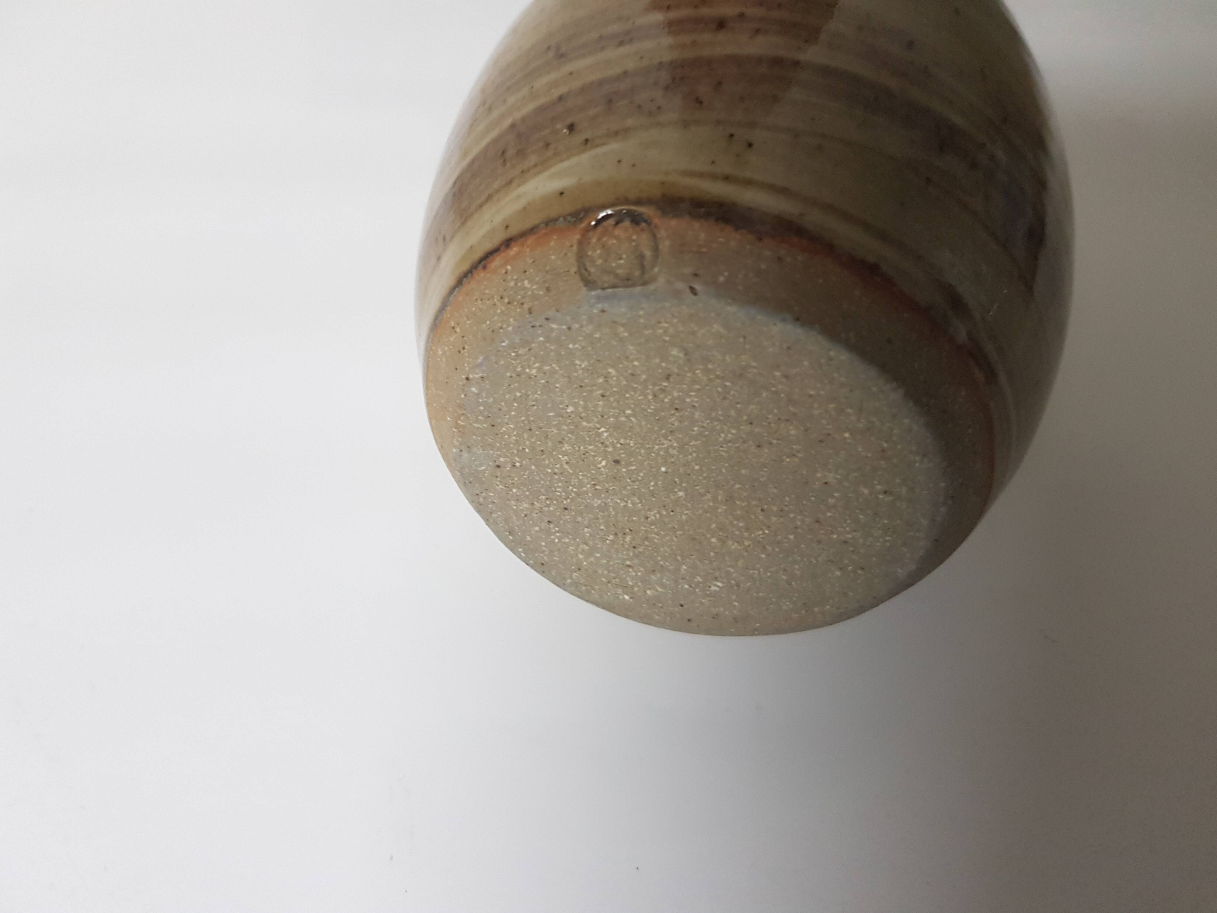 Glazed ceramic vase - Signed pictogram (Signature to be identified)