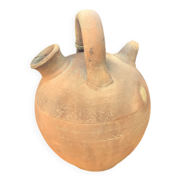Old Cargoulette or jug