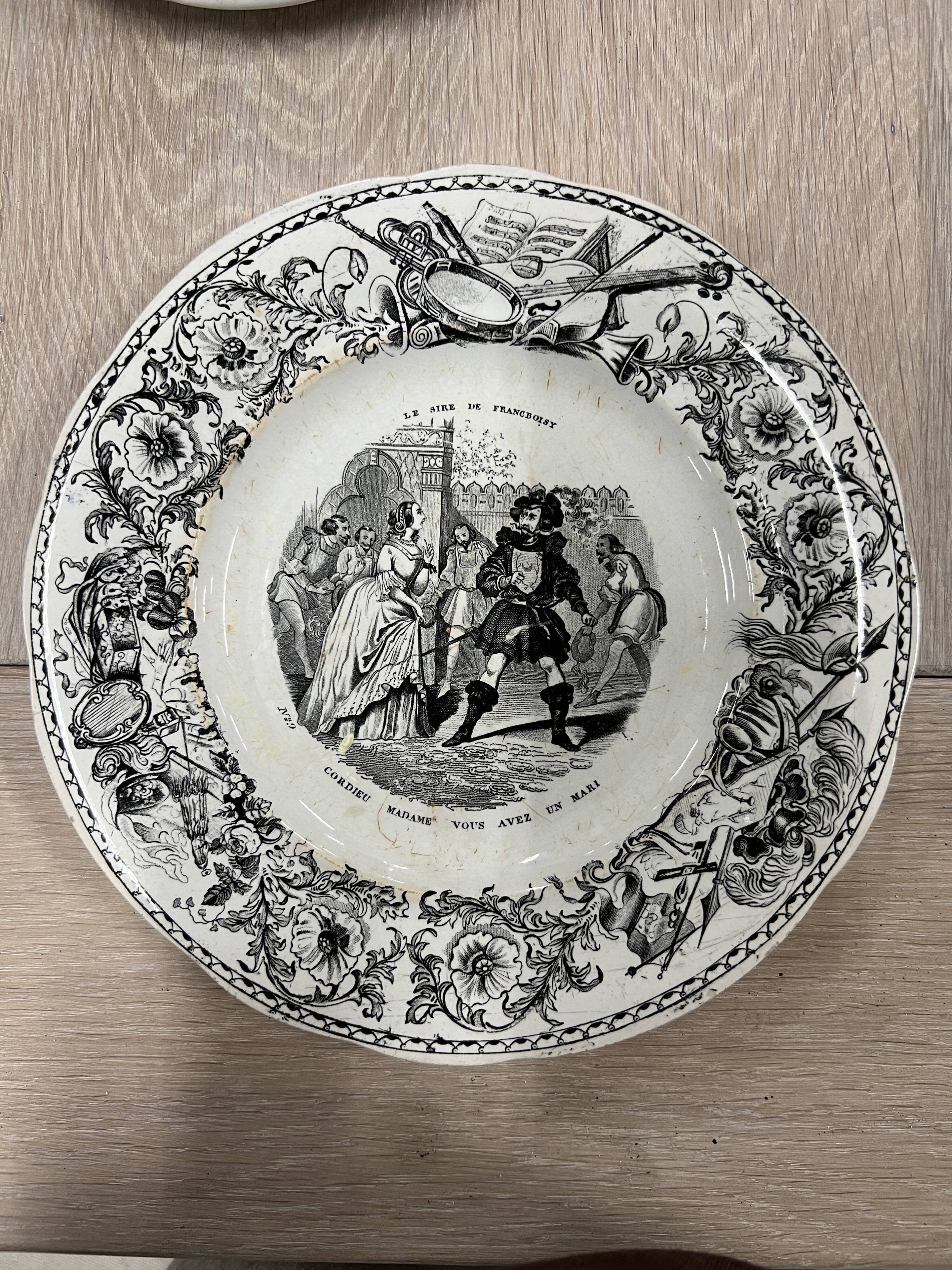 Set of 11 plates Creil Montereau LM & Cie