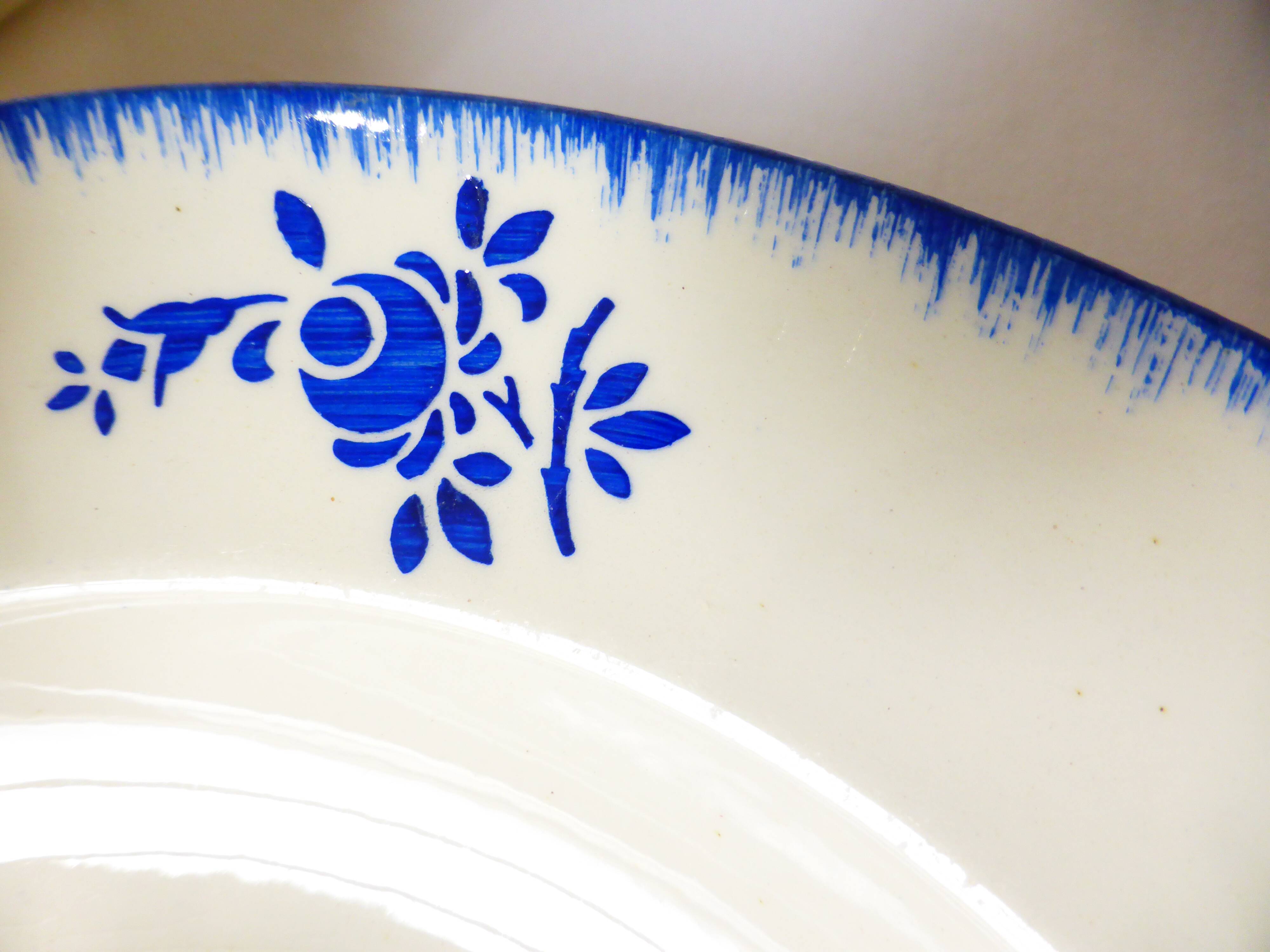 4 K&G Luneville Loire model 220507 soup plates