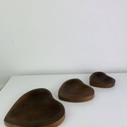 Set de 3 vide poches scandinaves en teck, forme cœur