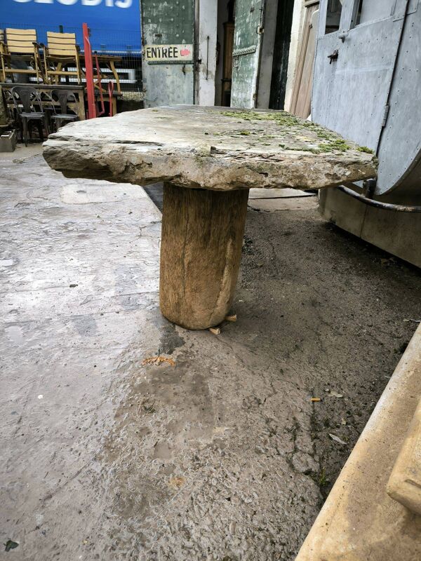 Grande table brutaliste en ardoise