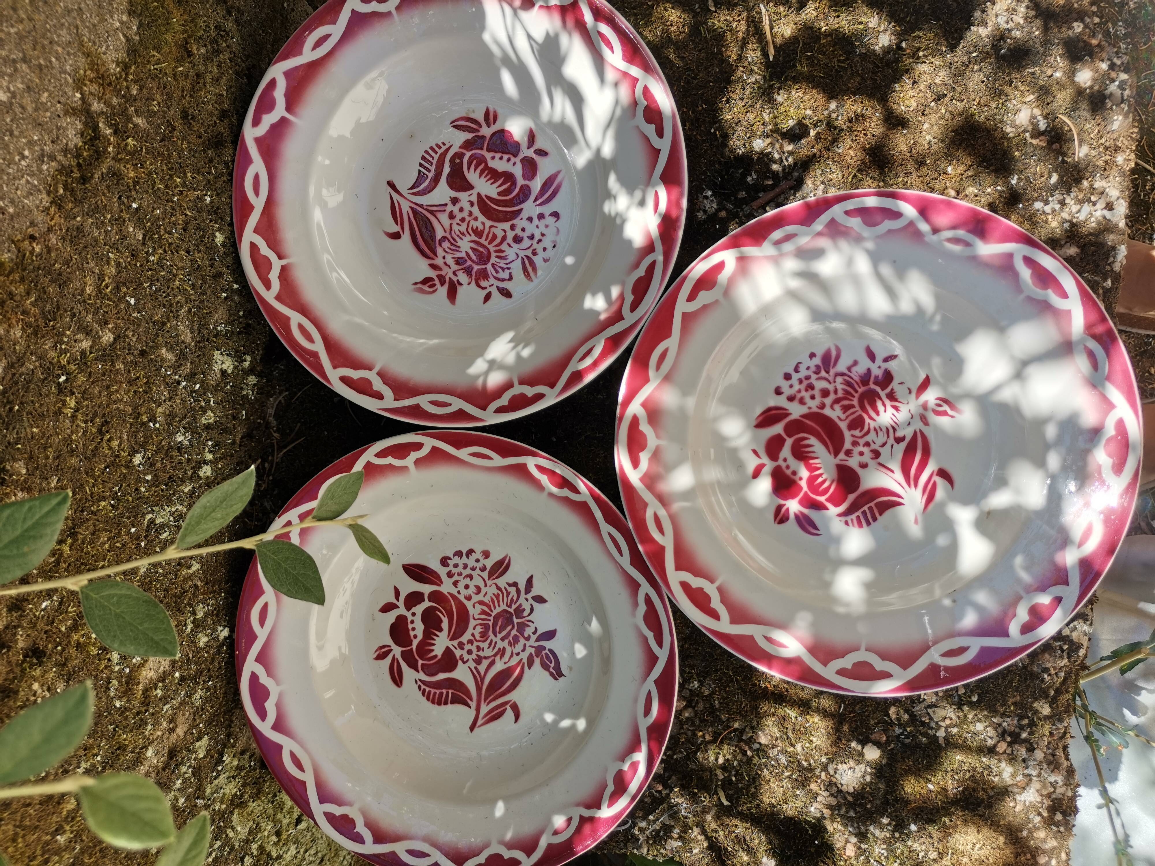 3 hollow plates Digoin Odette