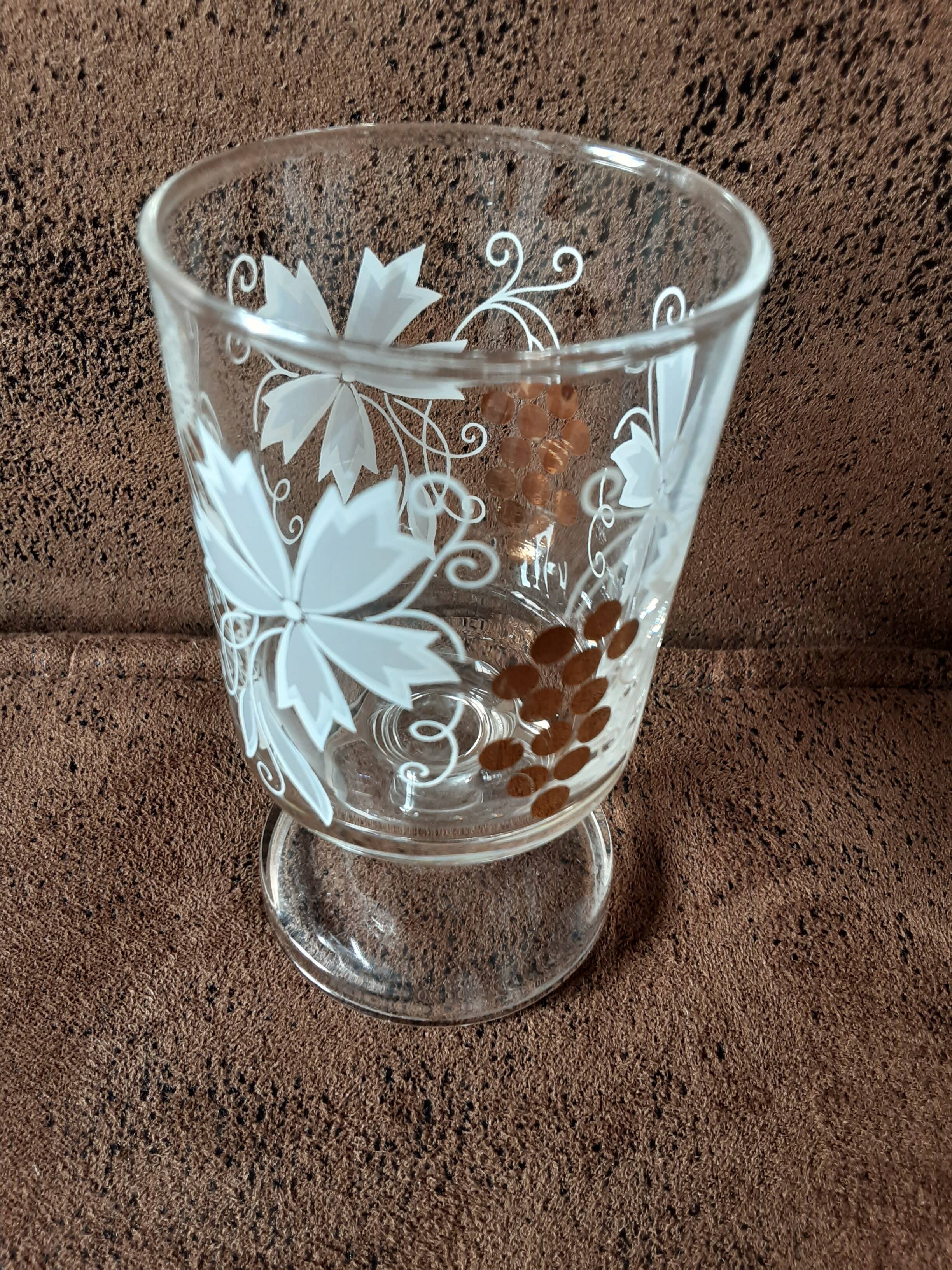 Set of 9 vintage digestive glasses