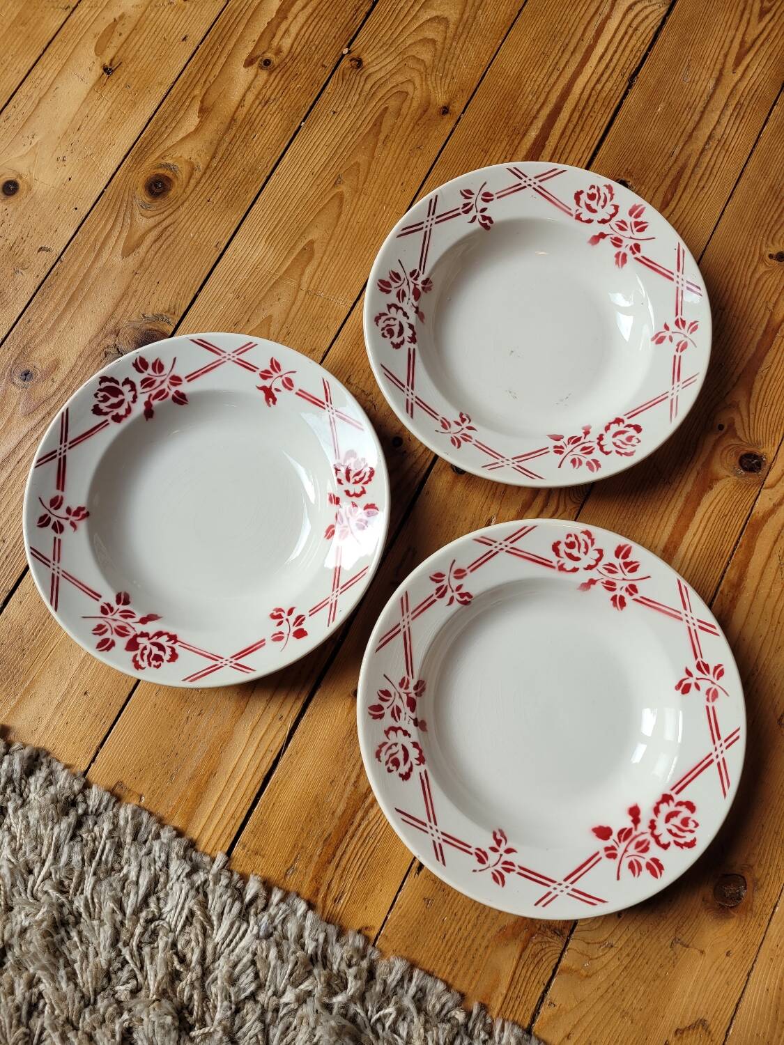 Set of 3 Eric red soup plates from Orchies