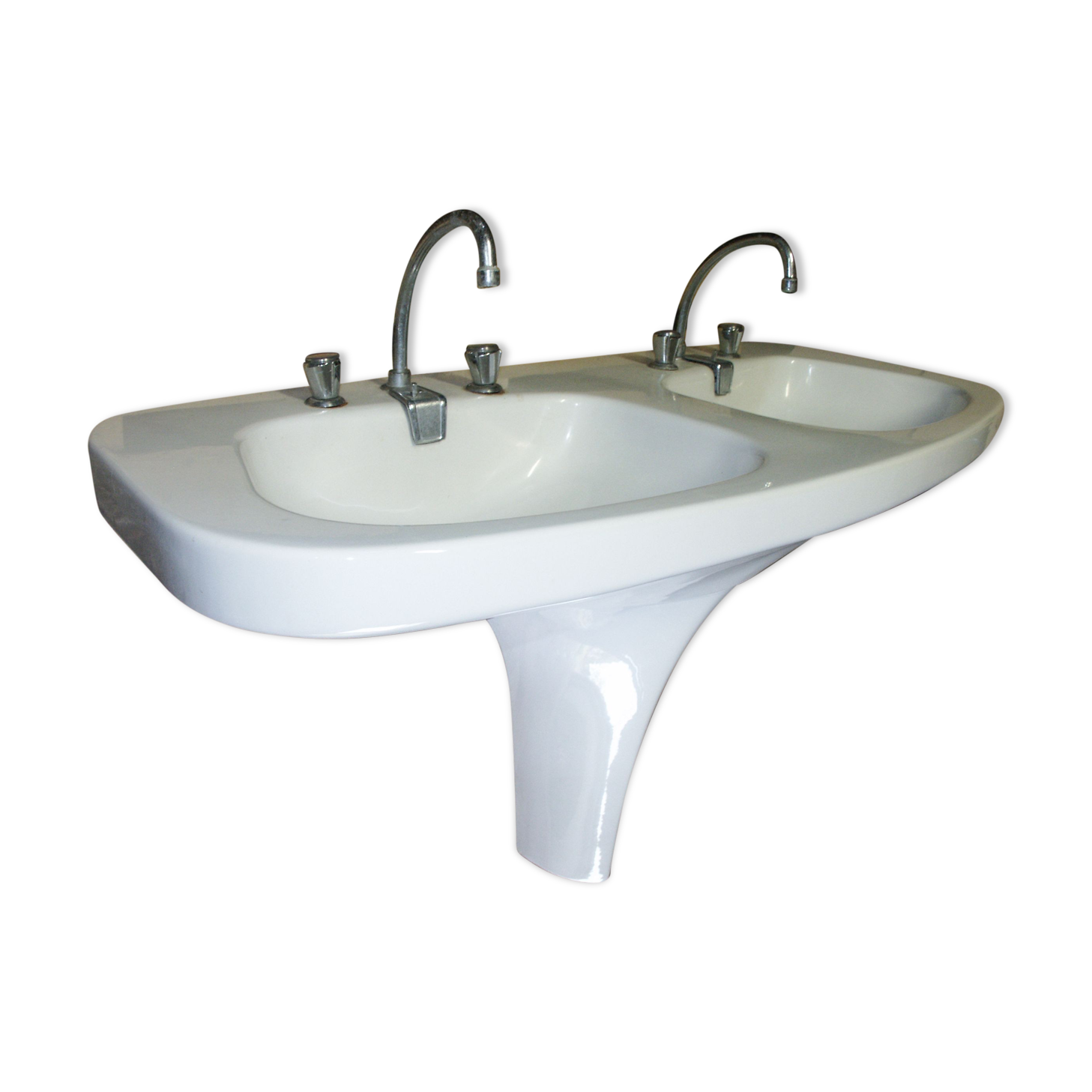 Double pedestal washbasin 70
