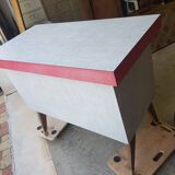 Vintage check counter