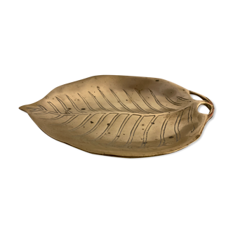 Bronze catchall in leaf shape