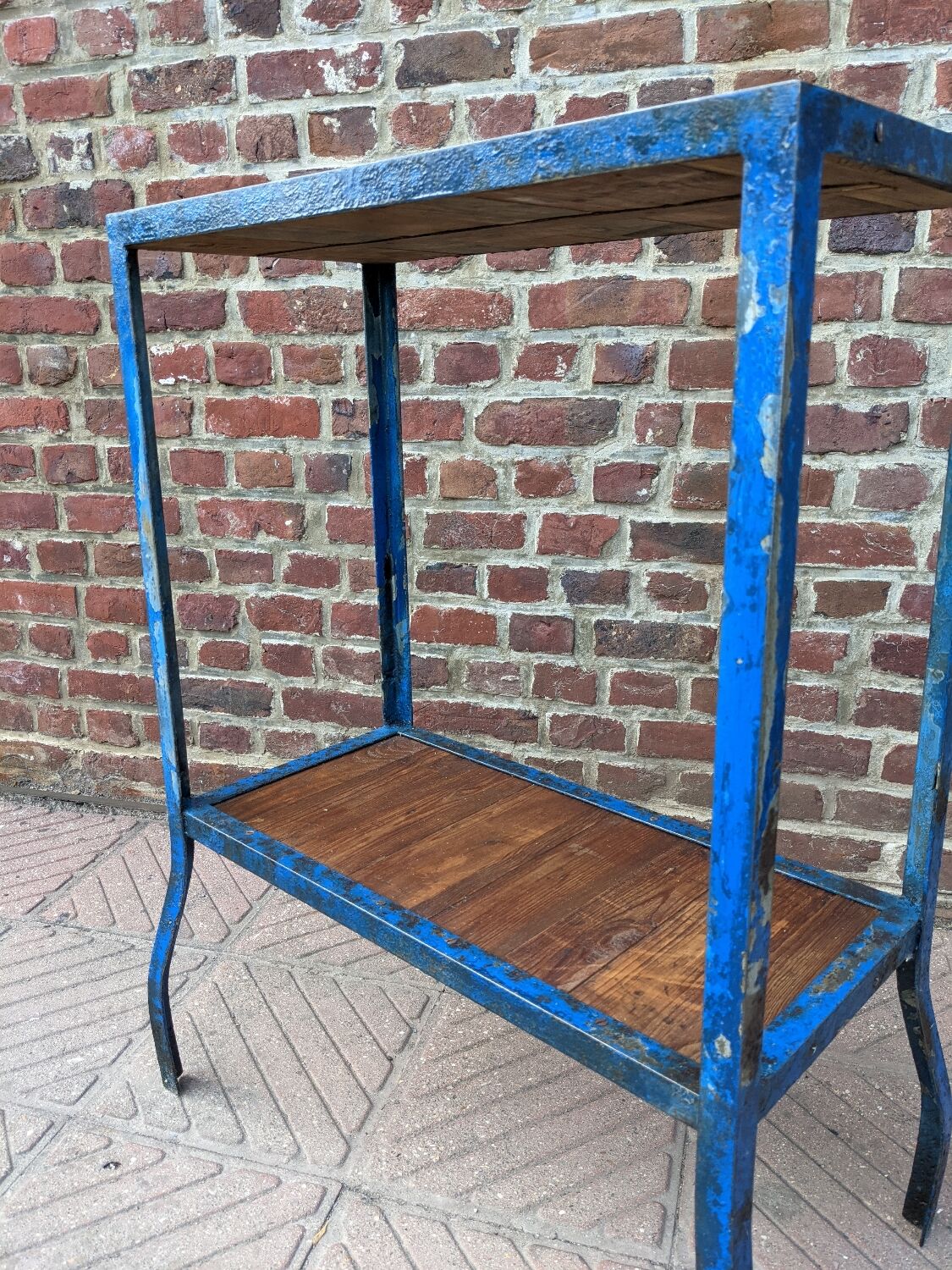 Industrial console